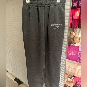 grey sweatpants